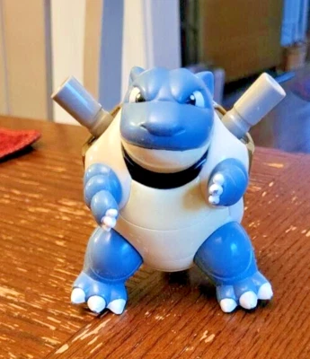 Figura de acción Hasbro vintage Nintendo 2000 Pokemon Blastoise Water Toy Foto 1 de 3
