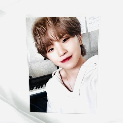 SEVENTEEN Woozi Photo - Image 1 of 2