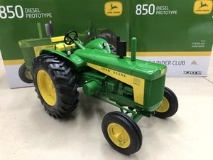 1:16 ERTL JOHN DEERE 850 Tractor Farm Agricultural Machinary Diecast Model - Picture 1 of 8