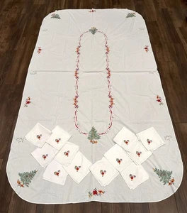 Juego de manteles y 12 servilletas vintage bordados navideños Jabara decoración navideña - Imagen 1 de 9