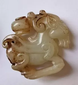 Old Chinese rare Hand carved ox statue Natural Hetian Jade Pendant - Picture 1 of 4