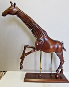 Wooden Giraffe - Articulated - Manikin Mannequin - Picture 1 of 3