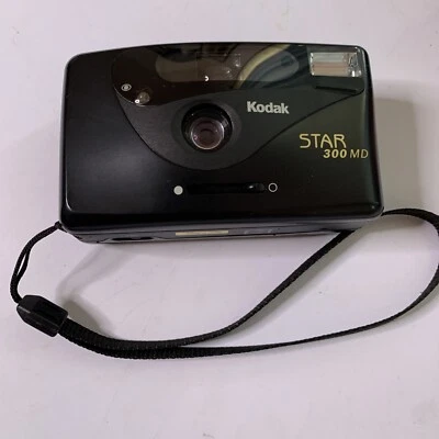 Kodak Star 300 MD Point And Shoot 35mm Film Camera  *Doesn't Turn On For Parts - Image 1 of 4