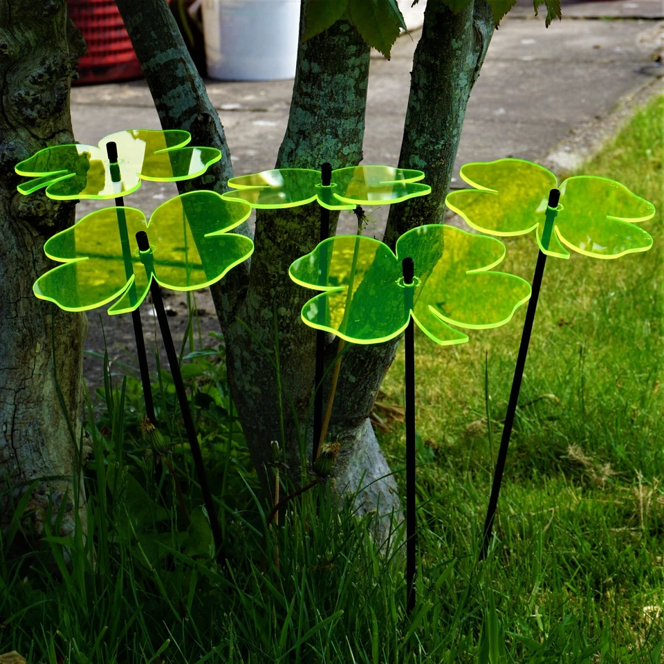 Garden Décor Ornaments 5 Large Lucky Shamrock Stakes Design Decoration Gift Idea - Image 1 of 1