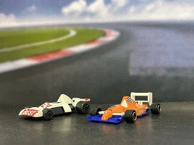 2x Formel 1 Rennwagen Modellautos – Majorette & unbekannt – 1:55 – Sammler - Bild 1 von 4