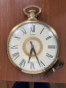 60er Jahre UNITED Clock Company TASCHENUHR UHR MODELL 47 funktioniert - Bild 1 von 4