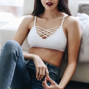 White Crisscross Cages Stretchy Solid Strappy Bralette Casual Women's - Picture 1 of 4