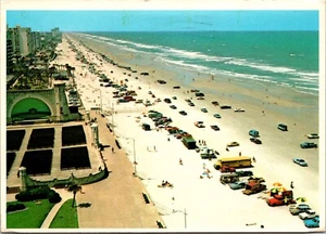 Daytona Beach World's most famous beach FLORIDA CONTINENTAL POSTCARD D19 - Picture 1 of 2