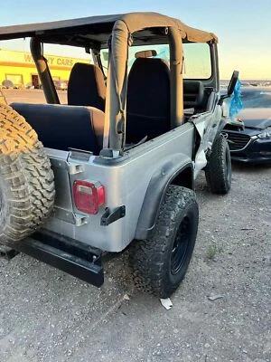 Used Speedometer Gauge fits: 1994 Jeep Wrangler head only Grade A - Image 1 of 4