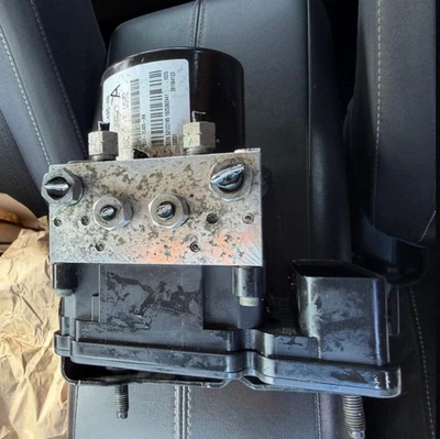 2014-2015 Ford Explorer ABS Anti-Lock Brake Pump Module Assembly OEM - Image 1 of 4