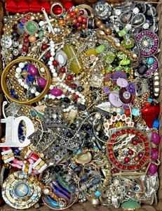 Vintage to Now Broken Jewelry Rhinestones Beads Craft Harvest Repurpose 16 Lbs - Picture 1 of 8