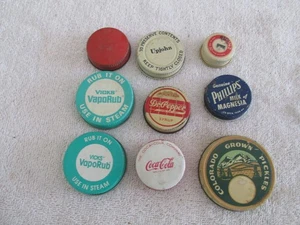 VINTAGE BOTTLE CAPS - Picture 1 of 2