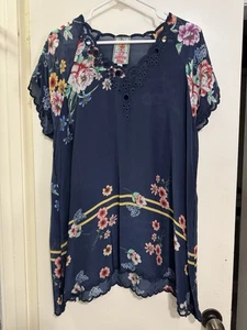 Camicia blusa donna Johnny Was seta floreale blu navy taglia M bordo ricamato usata - Foto 1 di 4