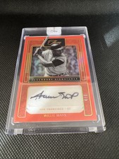 WILLIE MAYS (HOF) 2023 PANINI THREE AND TWO LEGENDARY SIGNATURES SSP CARD #4/8