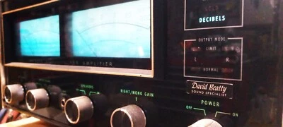 McIntosh MC 2205 Stereo Power Amplifier - 200 Watt/CH Classic Amplifier - Image 1 of 2