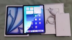 Apple iPad Air 2024 11" M2 WiFi 256GB Tablet 6a Gen. Blu MUWH3 - Afbeelding 1 van 4