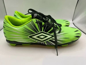 Umbro soccer cleats size 5.5 youth green and black - Picture 1 of 7
