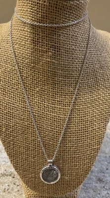 Pandora Medallón Flotante y Collar con 5 Dijes Disney, Bebé, Familia, Amor Foto 1 de 4