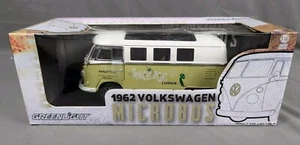 Greenlight 1962 Volkswagen MicroBus Shuttle Space Age Lodge Green Diecast 1/18 - Picture 1 of 10