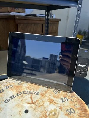 Elo E610902 10.1-Inch Screen Android 7.1 TouchPro Touchscreen w/ Audio & Stand - Image 1 of 4