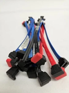 ***OTTIMO*** LOTTO MISTO 14 CAVI SATA DA 8" A 9" ANGOLO RETTO SERIALE NON BLOCCANTI!!! - Foto 1 di 3