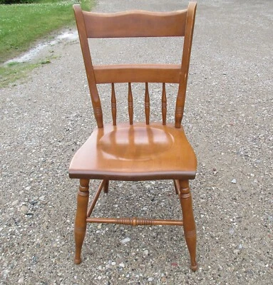Vintage Ethan Allen Baumritter Solid Maple Windsor Comb Back Dining Chair - Image 1 of 4