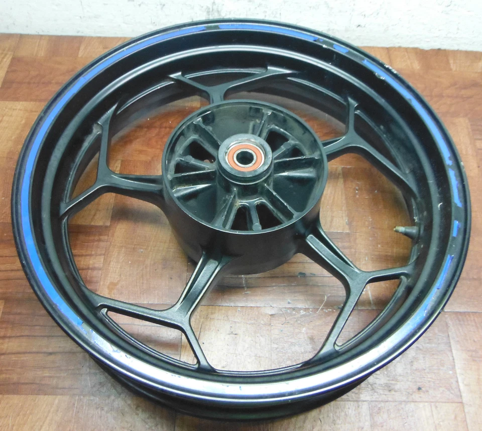 Llanta trasera Kawasaki Ninja 300 2013 2014/2016 2017 OEM Foto 1 de 4