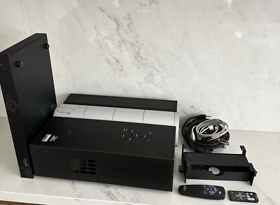 Proyector de cine en casa RUNCO VX-1C WideVision DLP reflejo Foto 1 de 4