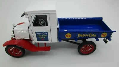 PEPSI-COLA 1923 FORD MODEL T PICKUP 1:32 SIGNATURE OPENING DOORS HOOD & TAILGATE - Image 1 of 4
