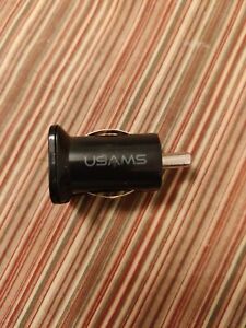 USAMS New  3.1A dual USB car charger .