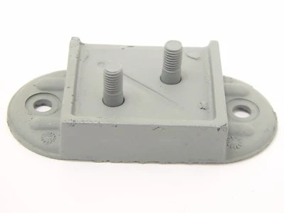 MONTAJE MOTOR DELANTERO 10mm STUD SE ADAPTA A BUS VOLKSWAGEN TIPO 2 63-67 Brasil Foto 1 de 2