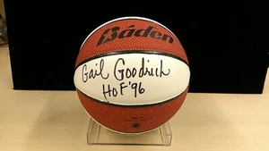 Gail Goodrich Mini Basketball SIGNED HOF Lakers JSA - Picture 1 of 4