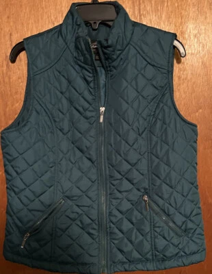 Outer Edge Women's Quilted Lined Black Vest & Zippered Pockets. Size L - Image 1 of 4