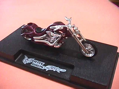 Motocicleta estilo picadora personalizada Martin Brothers - Toy Zone Foto 1 de 2