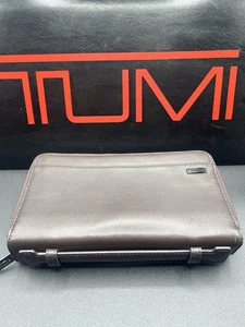 Tumi Alpha Double Zip Passport Wallet Organizer Men’s Brown Leather NWOT - Picture 1 of 9