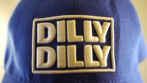 Bud Light Dilly Dilly BLAU verstellbar Rücken Base Ball Back Cap Mütze bestickt - Bild 1 von 5