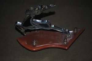 Antike Vintage Metallfigur eines Hirsches auf einem Bakelitständer - Bild 1 von 21