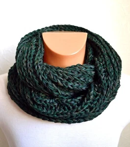 Sciarpa da snood unisex fatta a mano in cashmere leggera lucida da filato filato filato a mano - Foto 1 di 4