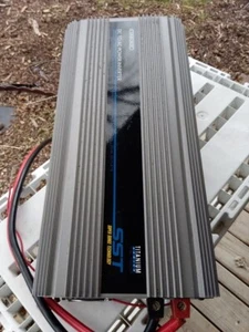 TITANIUM 1500 WATT POWER INVERTER - Picture 1 of 4