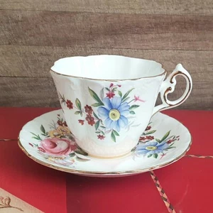Taza de té floral vintage Paragon y platillo dúo hueso china con toques rosa pálido - Imagen 1 de 9