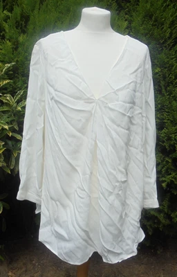 LADIES SIZE 22 MONSOON CREAM V-NECK VISCOSE LONG SLEEVE TOP - Image 1 of 4