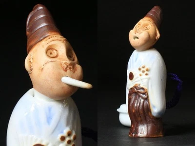 Vintage Hirado ware, tongue-out, mechanical monkey doll, netsuke with co-box - Image 1 of 4