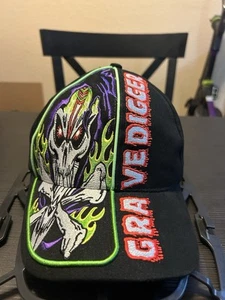 De colección Años 90 Excavadora de Tumbas Monster Truck Ropa de Acción Negro Gráfico Correa Sombrero OS - Imagen 1 de 8