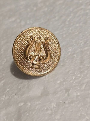 Collar del ejército de Estados Unidos de la Primera Guerra Mundial a 1930 banda de músicos alistados de latón con respaldo de tornillo 1T2-21 Foto 1 de 2