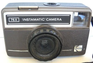 **1970`s KODAK INSTAMATIC 76X 126 CARTRIDGE FILM VIEWFINDER CAMERA PLUS CASE** - Picture 1 of 5