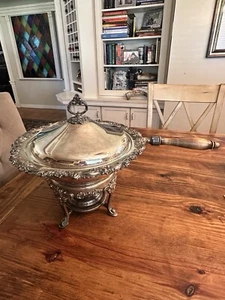 Silverplate Chafing Dish with Wood Handle And Warmer Buffet Catering Wedding - Picture 1 of 24