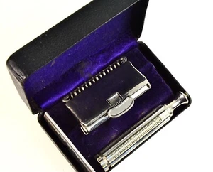 Gem Single Edge Razor in Compact Case, 1912 Made in Brooklyn NY- RARE - Picture 1 of 10