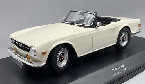Triumph TR6 weiß Limitiert 504 Stück Maßstab 1:18 Minichamps OVP NEU - Bild 1 von 4