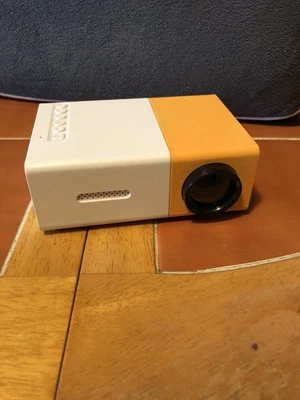 Mini Portable Projector Full HD 1080P Home Theater - Image 1 of 4