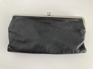 Hobo Lauren Clutch Geldbörse schwarz glänzend Leder Doppelrahmen Magnetverschluss - Bild 1 von 17